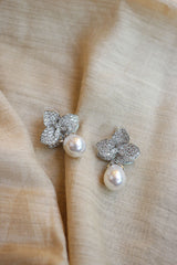 AD Leaf Pearl Earrings
