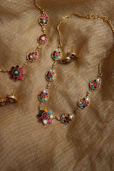 Delicate Jadau Kairi Close Neck Set