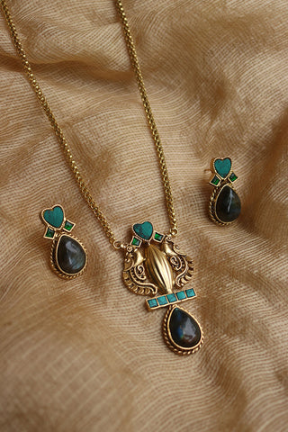Antique Turquoise Heart Pendant Set
