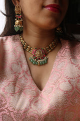 Jadau Lakshmi Kamal Close Neck Set