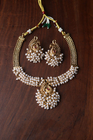 Peacock Cluster Pearls Short Set