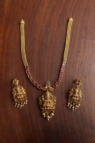 Lakshmi Ovals Peacock Pendant Set