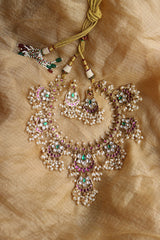 Lotus Kundan Guttapusalu Set Short