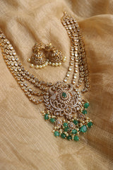 AD 4 Line Pendant Close Neck Set