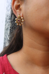 Pearl Ruby Tomb Studs