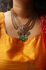 AD 4 Line Pendant Close Neck Set