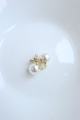 Pearl Little Claw Clip
