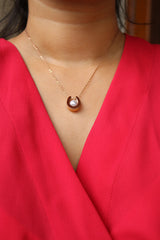 Pearl Horseshoe Short Chain