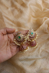 Big Tilak Chaand Jhumkas