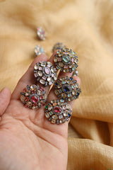 Gunmetal AD Kundan Studs