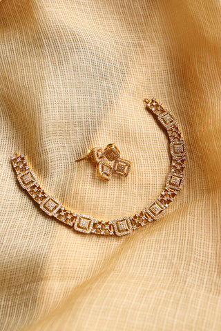 Delicate AD Square stones set