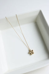 Dainty Flower Chain