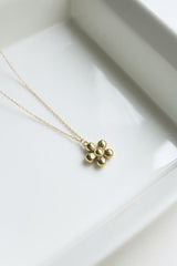 Dainty Flower Chain