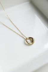 Dainty Hollow Chain