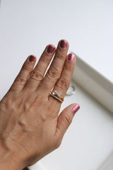 Dainty Bow Finger Ring
