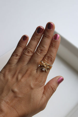 Big Bow Finger Ring