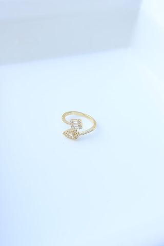 AD Gold Drop Finger Ring