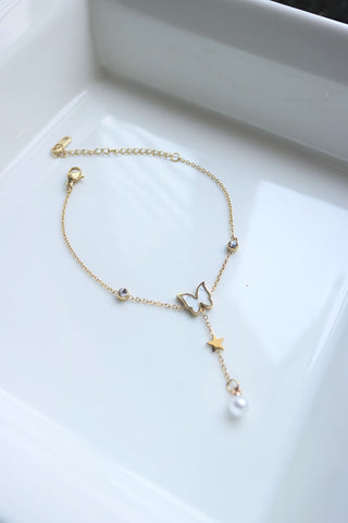 Butterfly Hanging Pearl Bracelet