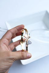 Gold Heart Curve Bracelet