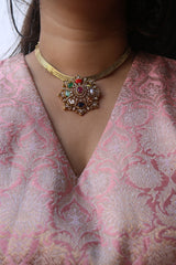 Multi Oval Close Neck Set