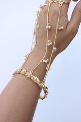 Matte Flower Pearl Kada Haathphool