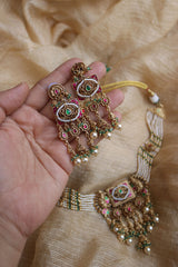 Jadau Kairi Pearls Choker Set