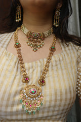 Jadau Kairi Pearls Choker Set