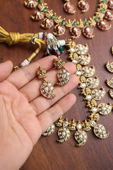Paisley Lakshmi Kundan Set