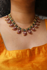 Paisley Lakshmi Kundan Set