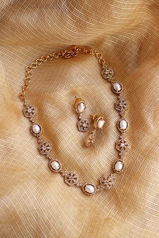 Baroque Pearl AD Flower Set