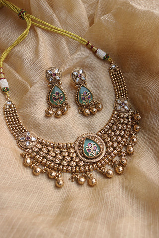 Antique Tilak Close Neck Set