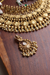 Statement Lakshmi Chaand Choker Set