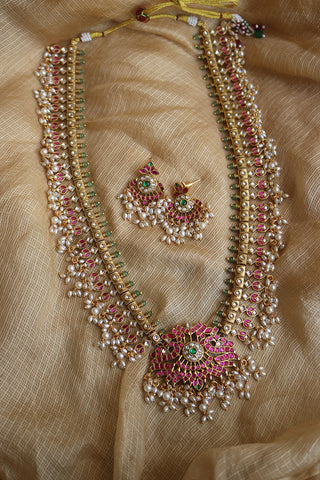 Jadau Kairi Long Guttapusalu Set