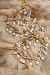 Chunky Pearl Flower Necklace Set