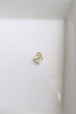 Pearl Ear Clip