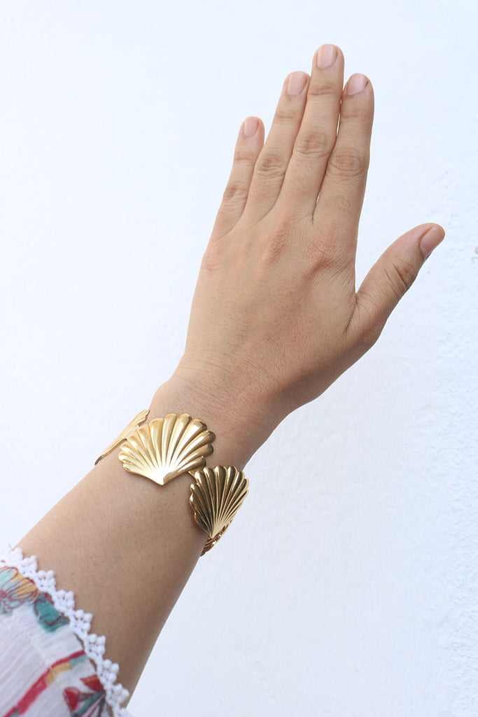 Shell Cuff Shell Cuff – zahana