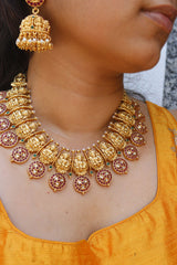 Lakshmi Circle Flowers Temple Set