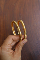 Set of 2 Classic Gold Bangles