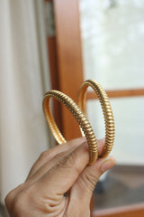 Set of 2 Classic Gold Bangles