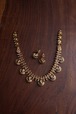 Shield Flower Necklace Set