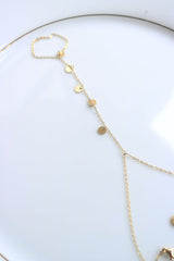 Dainty Circles Handchain