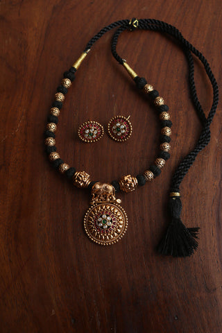 Haathi Black Thread Set