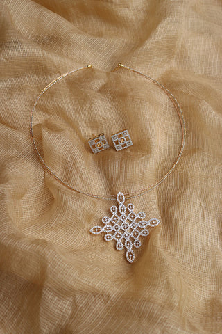 Diamond Twister Pendant Set