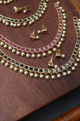 Delicate squares Necklace