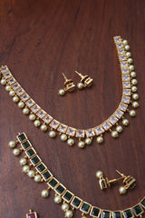 Delicate squares Necklace