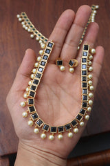 Delicate squares Necklace