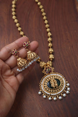 Krishna Maala Pendant set
