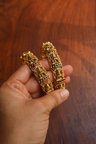 Lakshmi set of 2 Kadas