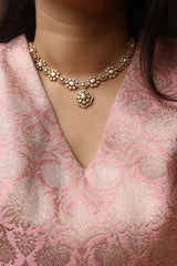 Tradtional Tilak Close Neck Set