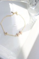 Dainty Flower Bracelet